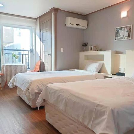 Hy Choi Hostel Согвипхо Экстерьер фото